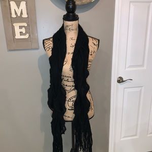 Black ruffle scarf